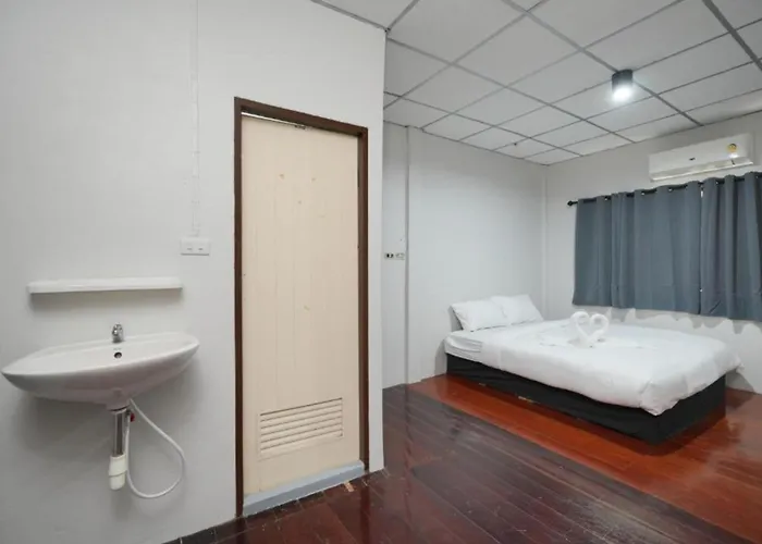 Appartement At Pranakorn แอท พระนคร ตรอกข้าวสาร