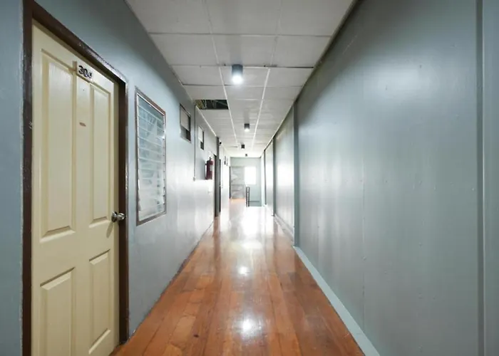 At Pranakorn แอท พระนคร ตรอกข้าวสาร Appartement *