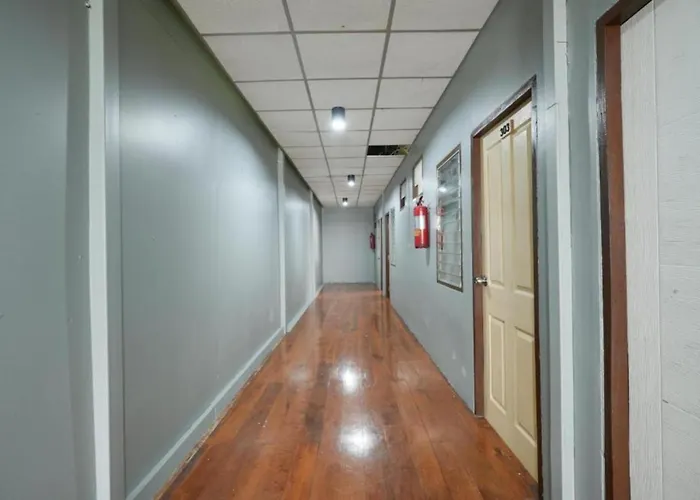 At Pranakorn แอท พระนคร ตรอกข้าวสาร Appartement *
