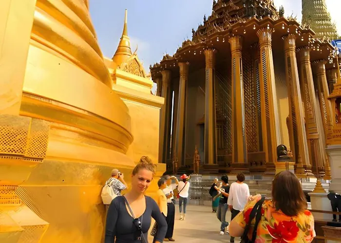 At Pranakorn แอท พระนคร ตรอกข้าวสาร * Bangkok